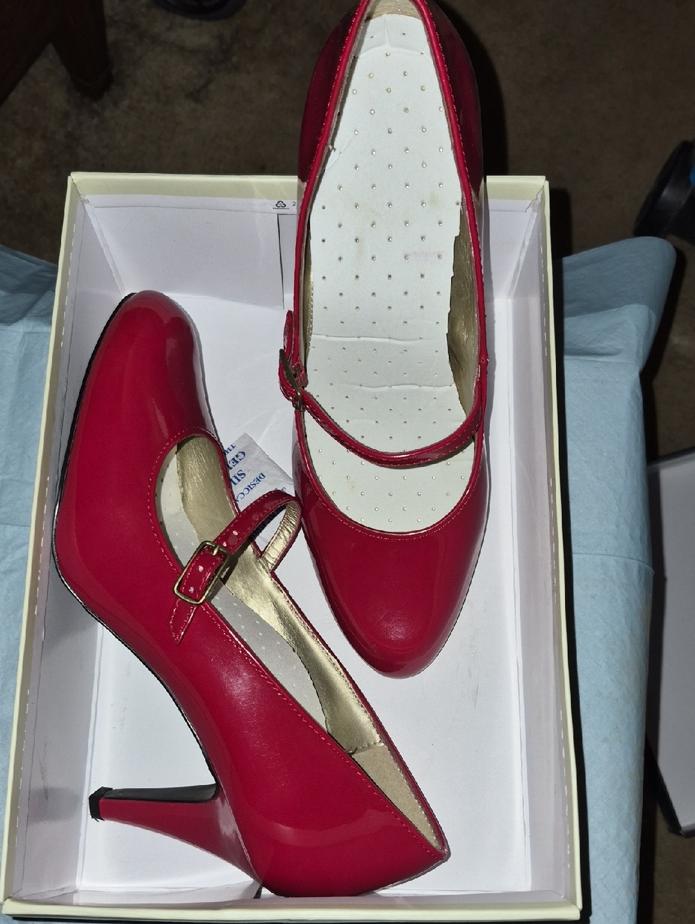 Liz Claiborne Red Mary Jane Heels with Buckle